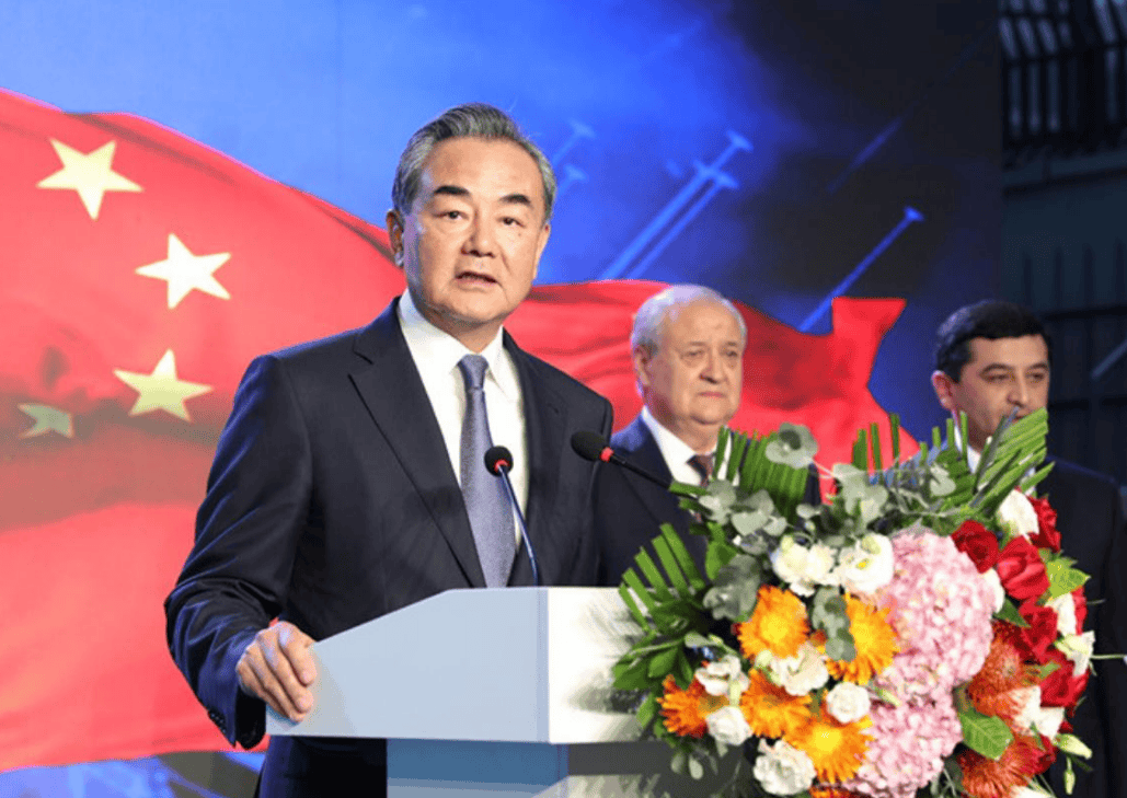 皇冠登3管理出租
_高市早苗G20上“炮轰”俄罗斯皇冠登3管理出租
,王毅对她换了称呼,3国当场力挺中国!