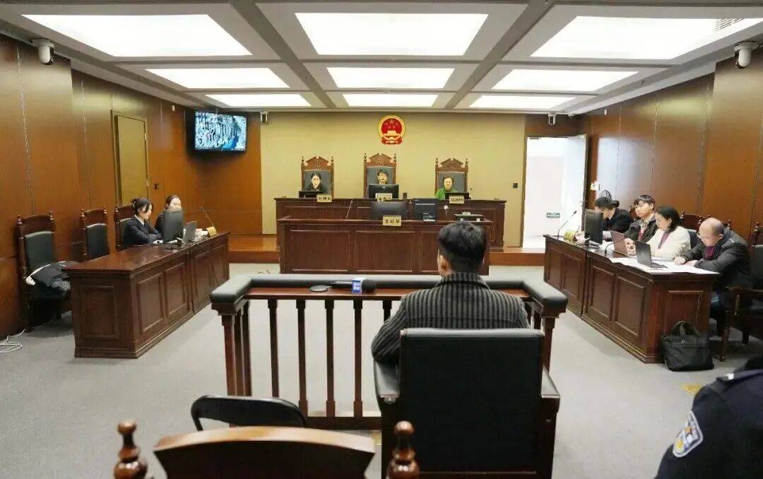 正版皇冠信用盘口出租
_成本1.2元正版皇冠信用盘口出租
，敢卖150元！央视曝光！很多人都被坑过……